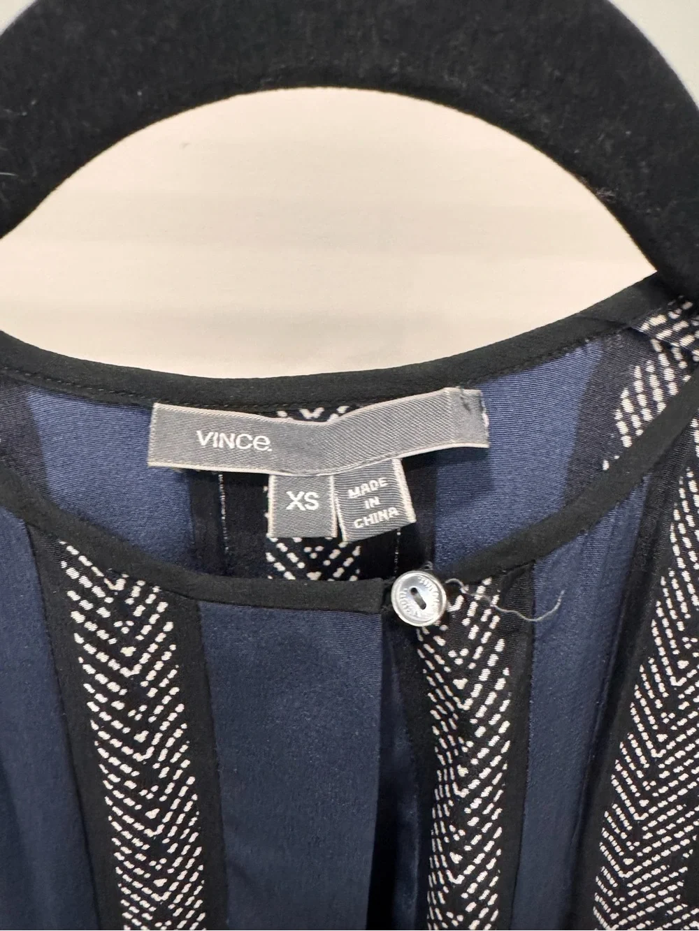 Vince 100% Silk Geometric Navy Blue Black White Shift Dress Sz XS